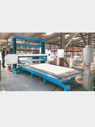 Automatic Phenolic/Rigid Foam Cutting Machine