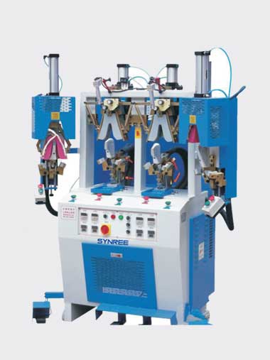 Two cold and two hot counter moulding machine